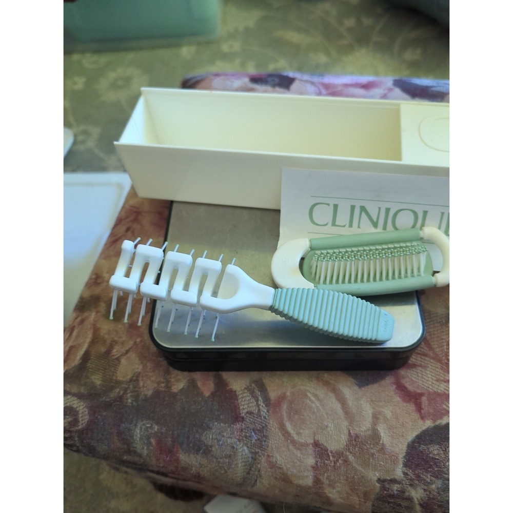 Vintage Clinique Hair Brush Comb Vented Ball Tip Bristle Travel Set - Picture 2 of 6